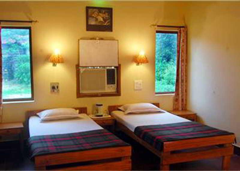 Mogli Resort Канха Экстерьер фото