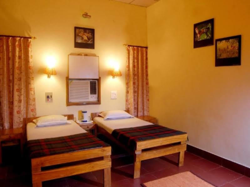 Mogli Resort Канха Экстерьер фото