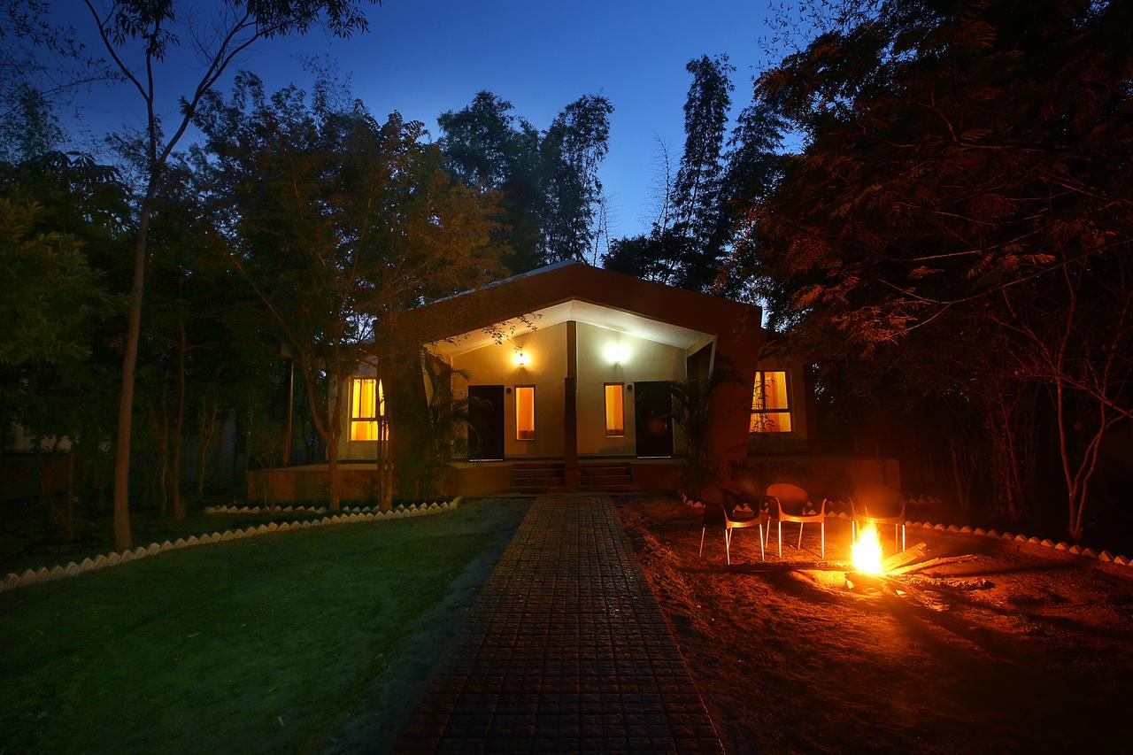 Mogli Resort Канха Экстерьер фото