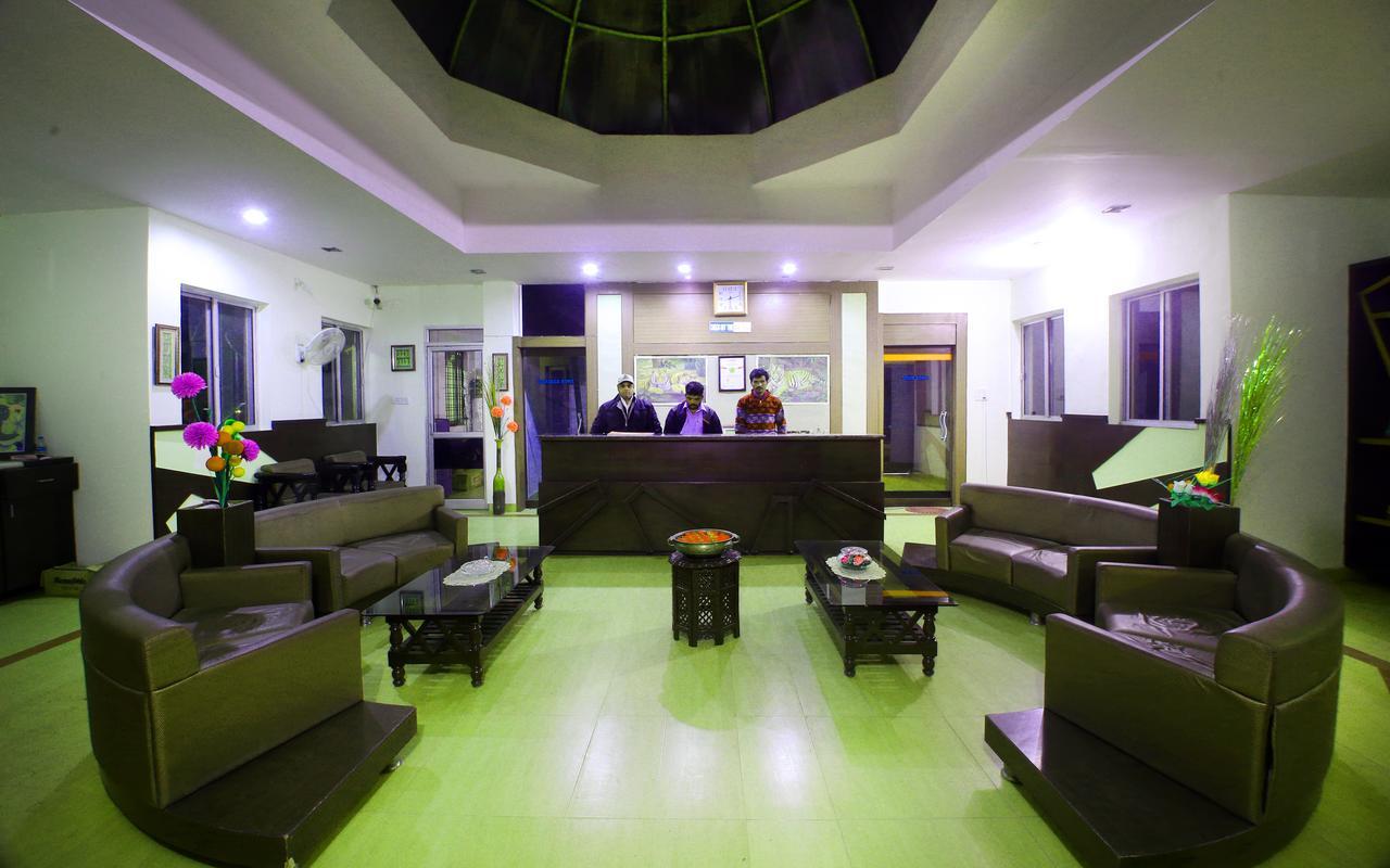 Mogli Resort Канха Экстерьер фото
