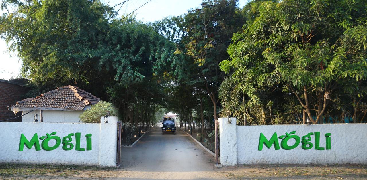 Mogli Resort Канха Экстерьер фото